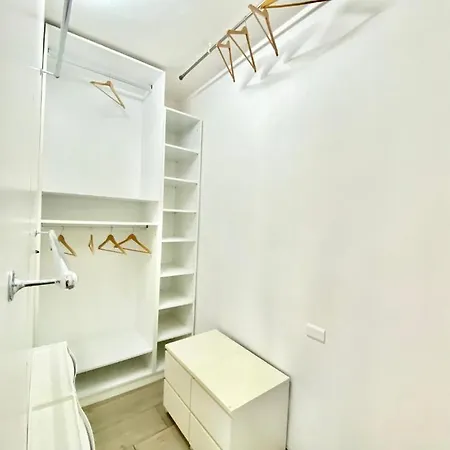 Milano Bocconi House, Tra Centro Citta E Navigli, Moderno E Spazioso Apartment