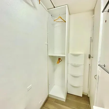 Apartment Milano Bocconi House, Tra Centro Citta E Navigli, Moderno E Spazioso *